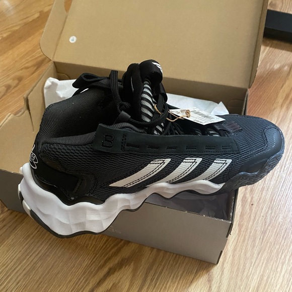 Adidas Candace Parker Exhibit B size 8 — NIB - Picture 4 of 4